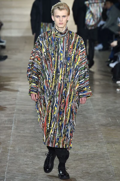 Look 4
